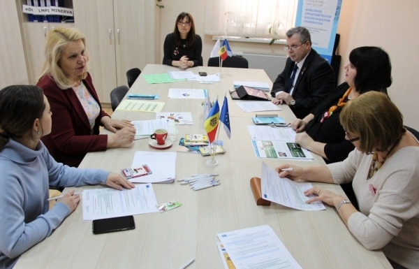 Oficiul Național Erasmus+ a organizat o ședință de lucru cu membrii echipei HEREs  